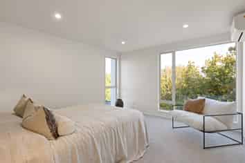 4/2 Woodstock Road, Fairfield