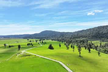 1627 Whataroa Highway, Whataroa