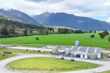 1627 Whataroa Highway, Whataroa