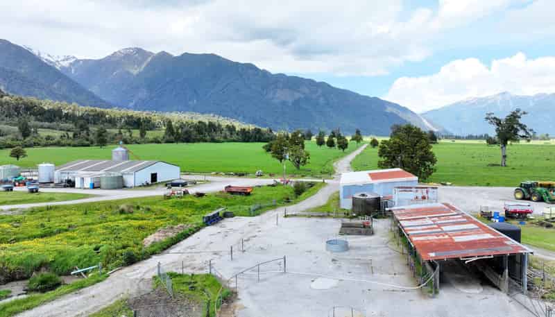 1627 Whataroa Highway, Whataroa
