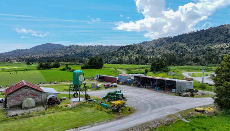 1627 Whataroa Highway, Whataroa