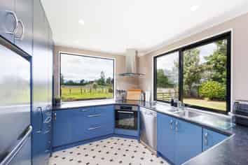 69 Reid Line East, Aorangi