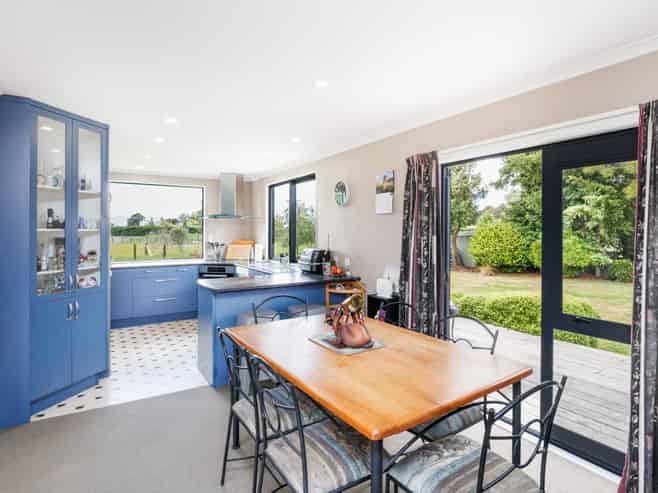 69 Reid Line East, Aorangi