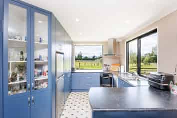 69 Reid Line East, Aorangi