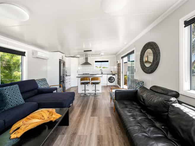 11 Ruataniwha Drive, Collingwood