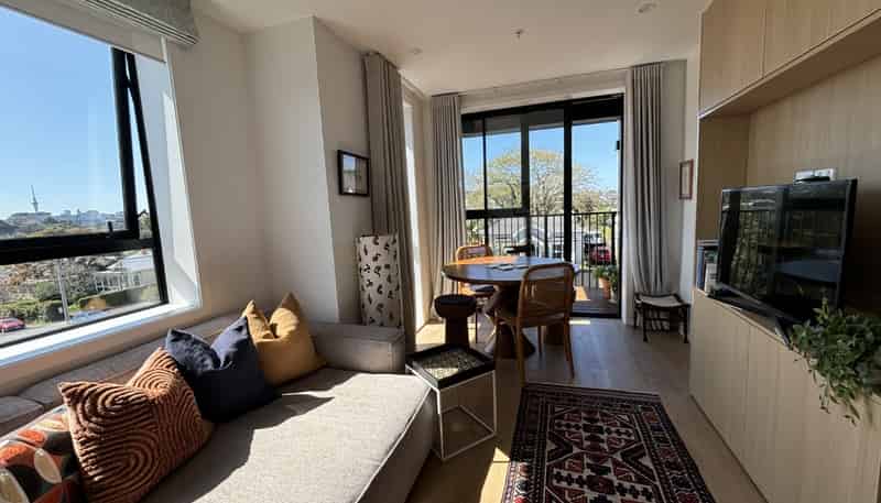 203/2 Finch Street, Morningside