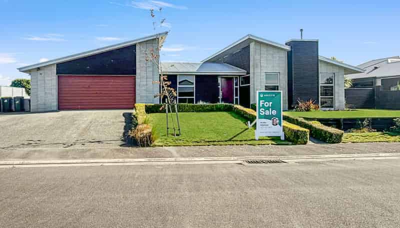 14 Torbay Avenue, Huntingdon/Lake Hood