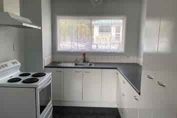 1/1 Proctor Lane, Tawa