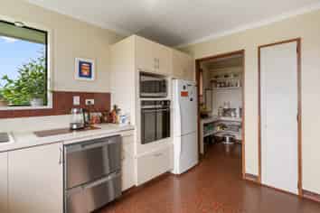 829 Landsborough Road, Claremont