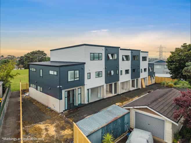 1/22 Cherry Tree Place, Massey