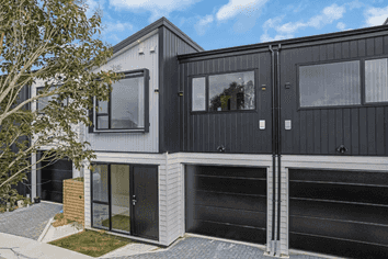 22B & C Justamere Place, Weymouth