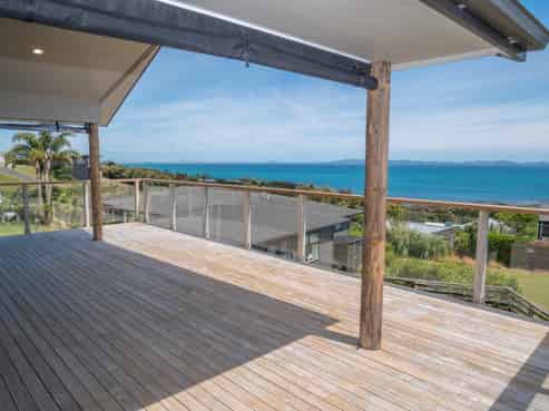 20 Eagles Way, Cable Bay