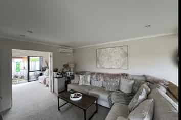 4/9 Fuller Close, Levin