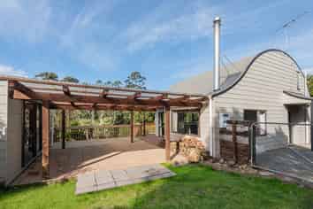 307 Whananaki North Road, Hikurangi