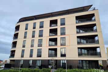 307/2 Launch Road, Hobsonville