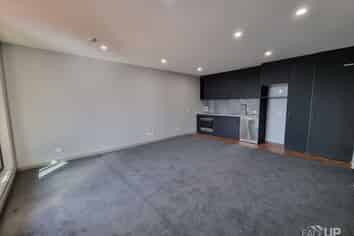 307/2 Launch Road, Hobsonville