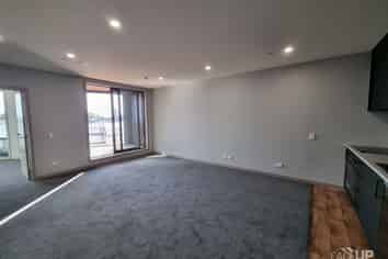 307/2 Launch Road, Hobsonville