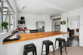 4 Shearer Drive, Oakura