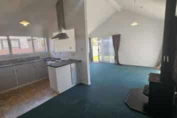 2/95 McLean Street, Waitara