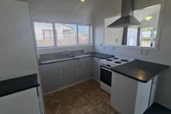 2/95 McLean Street, Waitara