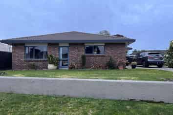 77 Pacific View Road, Papamoa Beach