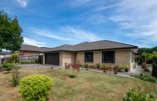 16 Weka Place, Picton