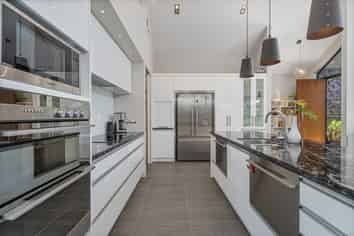 8 Sara Way, Whitianga