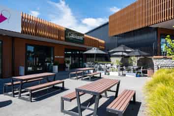 The Landing – Unit 2 | Established income asset