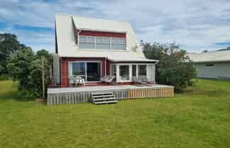 116 Seaview Road, Whangamata