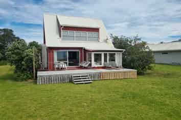 116 Seaview Road, Whangamata