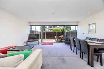 221/125 Customs Street, Auckland Central