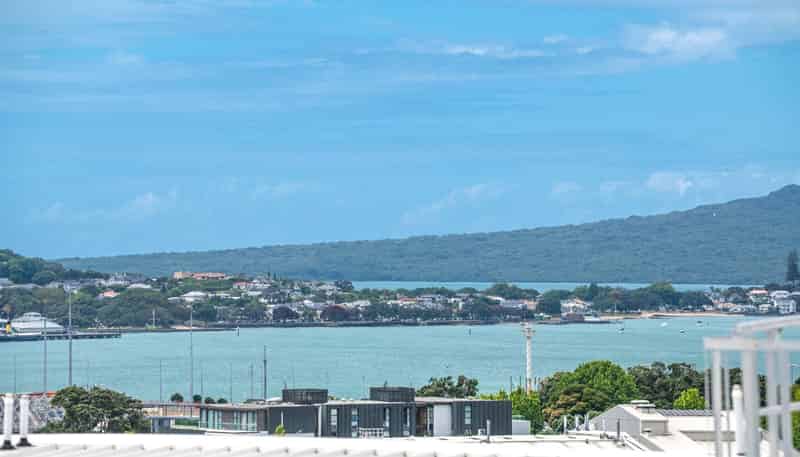 304/2 Ruskin street, Parnell