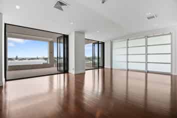 304/2 Ruskin street, Parnell