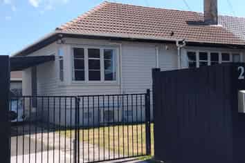 2 Coleman Avenue, Mount Roskill