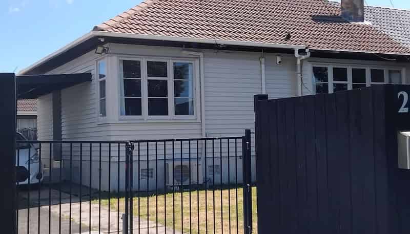 2 Coleman Avenue, Mount Roskill