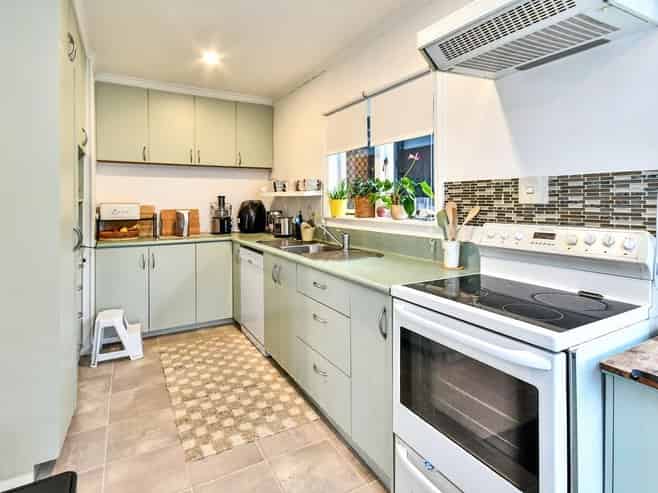 Auckland - Address withheld