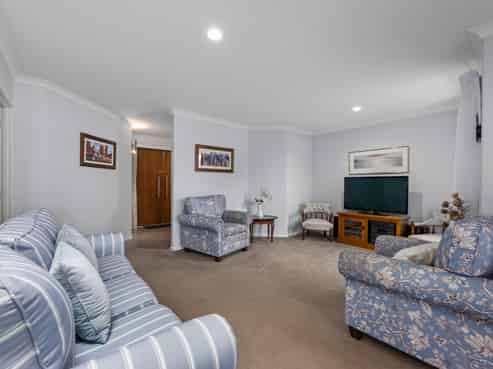 44 Cleghorn Street, Redwoodtown