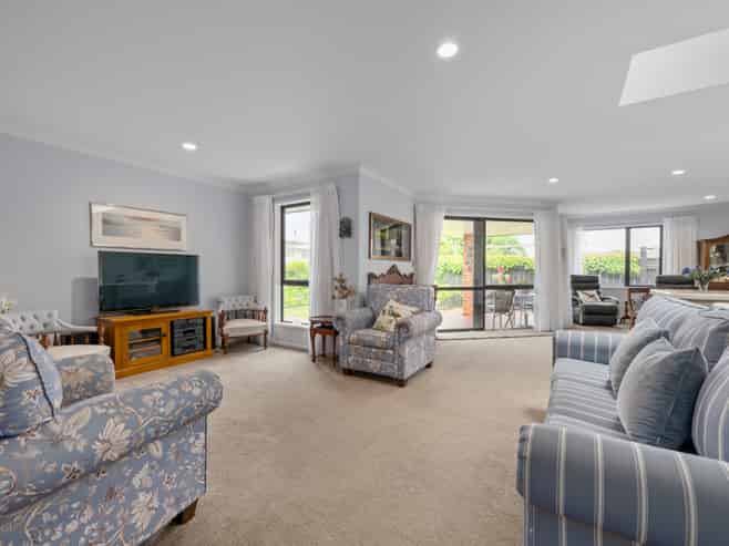 44 Cleghorn Street, Redwoodtown