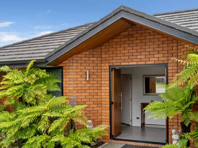 44 Cleghorn Street, Redwoodtown