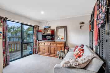 20 and 16 Main Road, Owaka