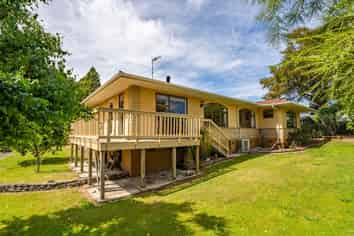 18 Hunt Terrace, WAKEFIELD