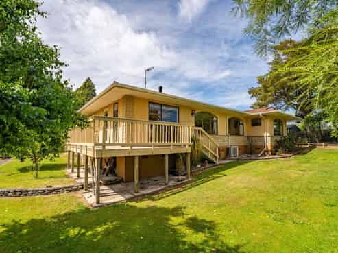 18 Hunt Terrace, Wakefield