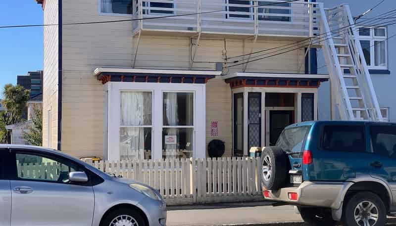 1/27 Constable Street, Newtown