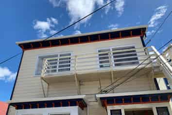 2/27 Constable Street, Newtown