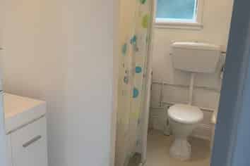 2/33 Constable Street, Newtown