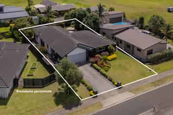 21 Debenham Drive, Whitianga