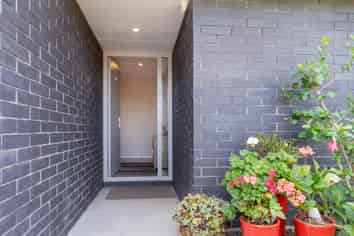 21 Debenham Drive, Whitianga