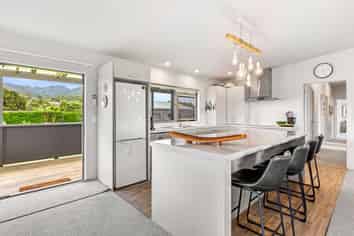 31 Upper Wainui Road, Raglan