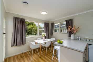 6 Glencarron Street, Alexandra