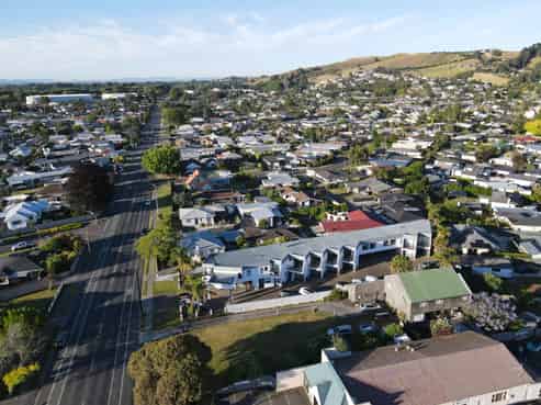Well-Located 16-Unit Motel - Taradale, Napier